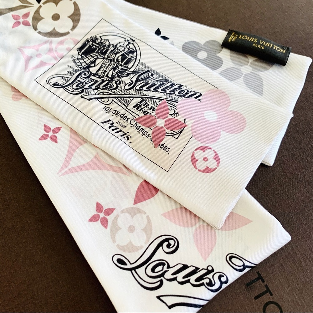 Louis Vuitton Sweet Fleurs Bandeau in Pink